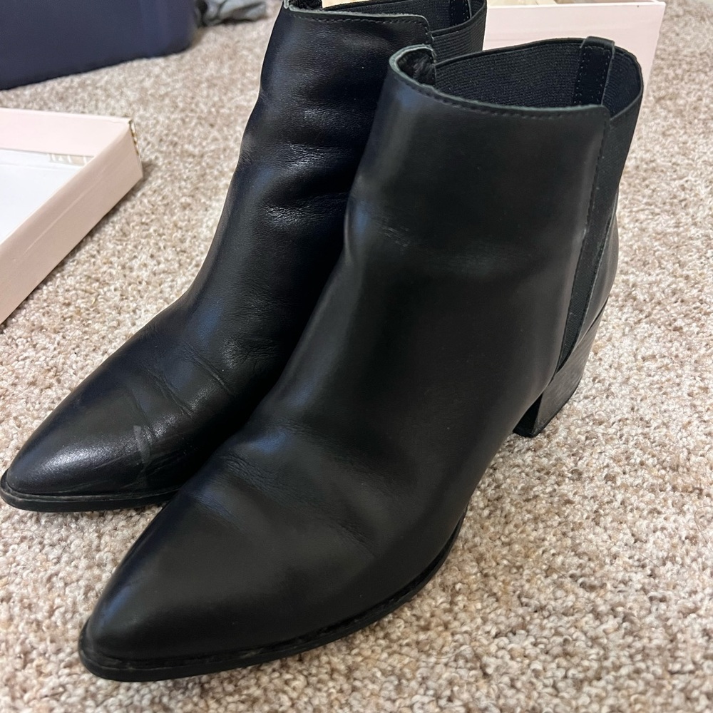 Chinese Laundry black Ankle Boots